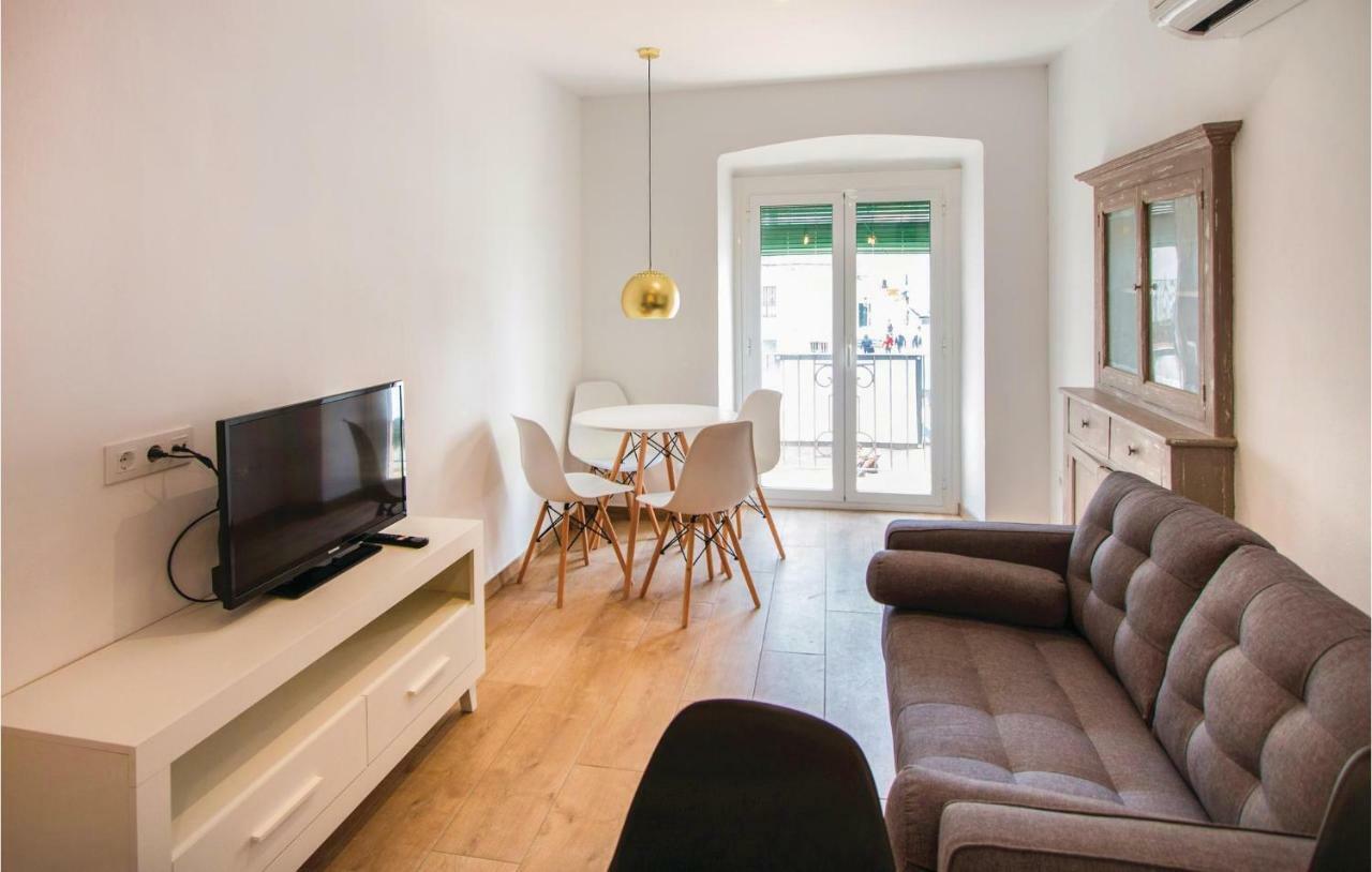 Amazing Apartment In Blanes With Kitchen Екстериор снимка